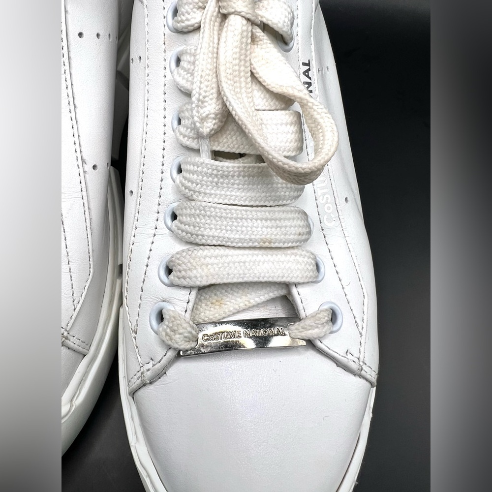 CNC CoSTUME National White Sneakers with Blue Heel Accent- Size:37-1/2 - Picture 6 of 10